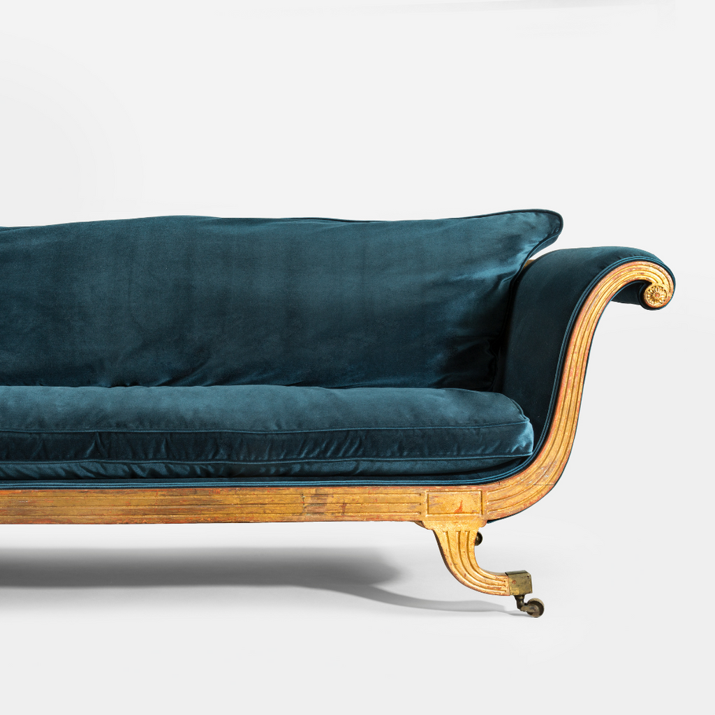 Klassik bezogenes Sofa von Holz66
