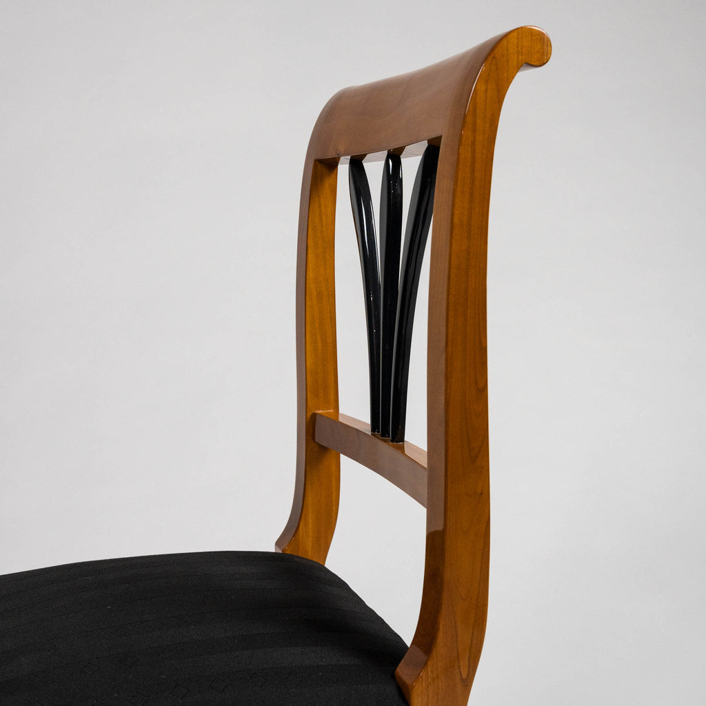 Detailfoto der Rückenelehne des Stuhles Schoppe von Holz66